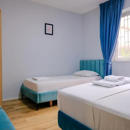 - Steps Form New Bazaar Lägenhet Tirana