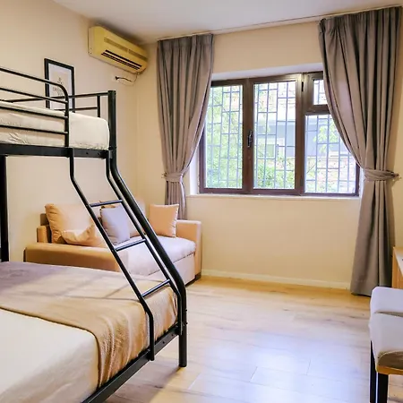 - Steps Form New Bazaar Lägenhet *