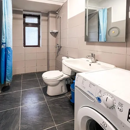 公寓 - Steps Form New Bazaar *